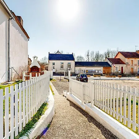 بيت للعطل 2 Bedroom Cozy In